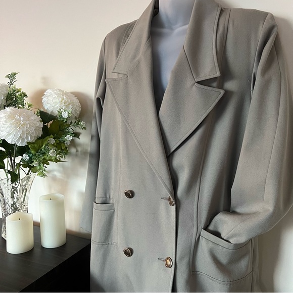 Vintage SHIFF light khaki green long pleated back 100% virgin wool trench coat - Picture 2 of 12